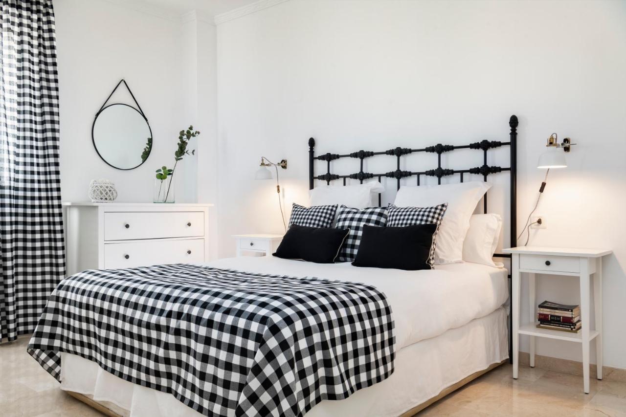 Apartament Magno Alfareria - Private Parking Included *
